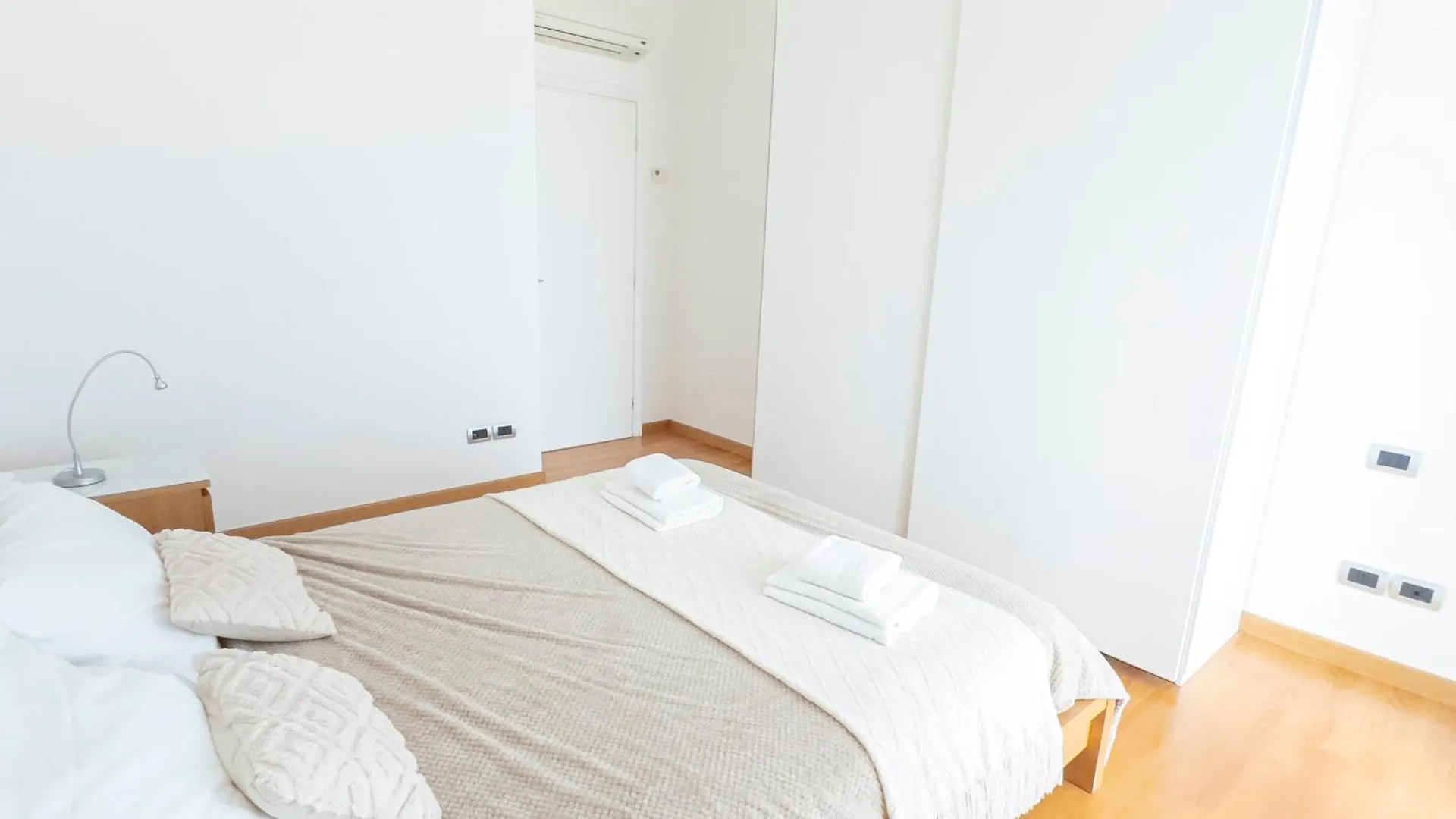 Luxury Apartment - Cesare Battisti 26A San Donato Milanese
