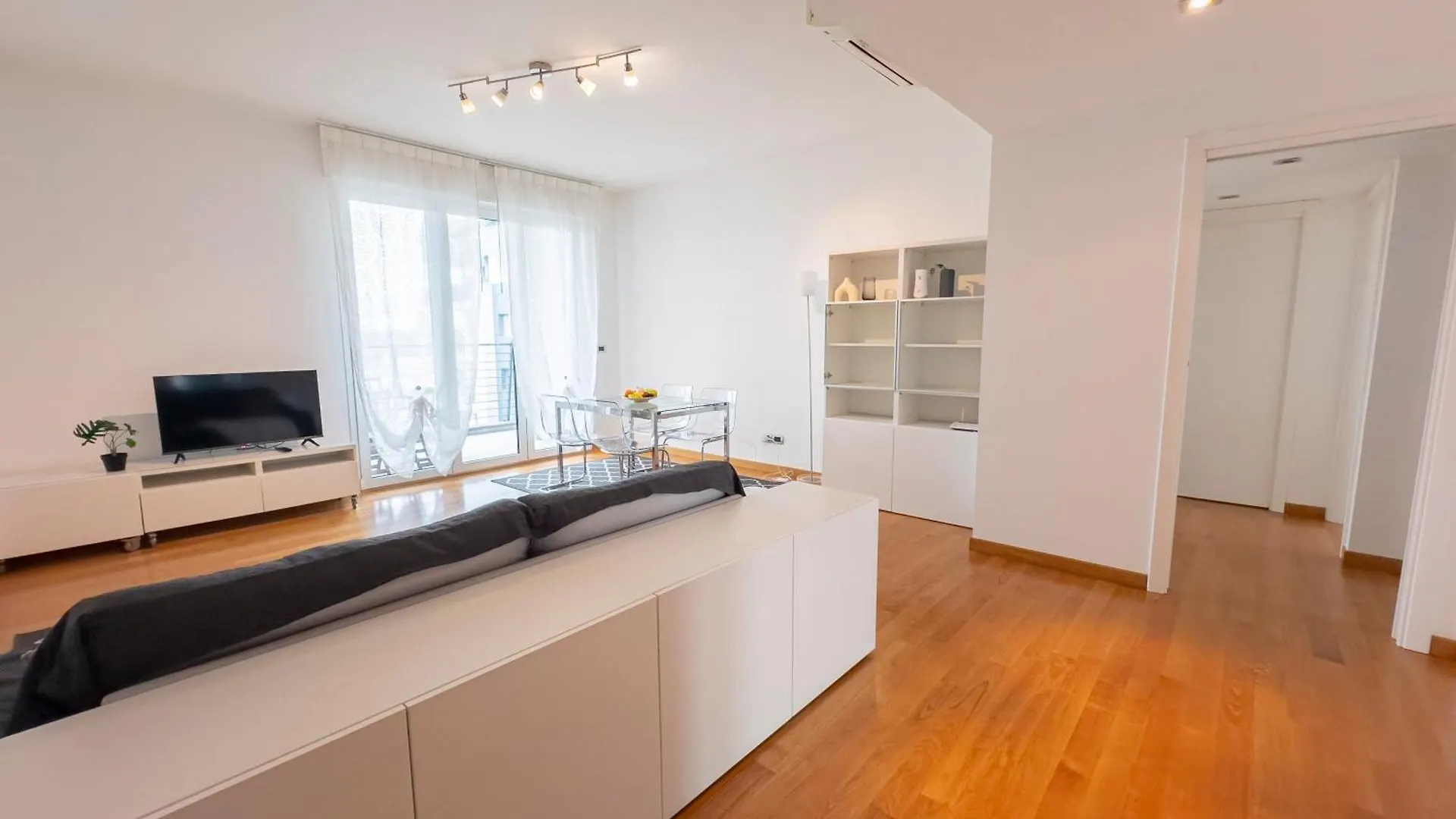 Luxury Apartment - Cesare Battisti 26A San Donato Milanese Itália